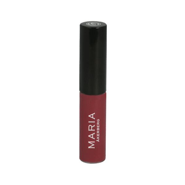 Maria Åkerberg lip gloss i genomskinlig förpackning med svart kork. Högpigmenterat mörkrött läppglans, 10 ml.
