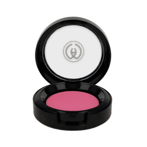 Maria Åkerberg naturligt ekologisk blush i svart förpackning med genomskinligt lock. Kall, matt ceriserosa rouge, 2,5 g.